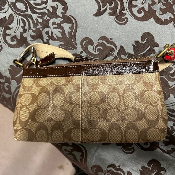 Coach Heritage Stripe Signature Small Bag with Red Logo, Limited Edition - Picture 4 of 5